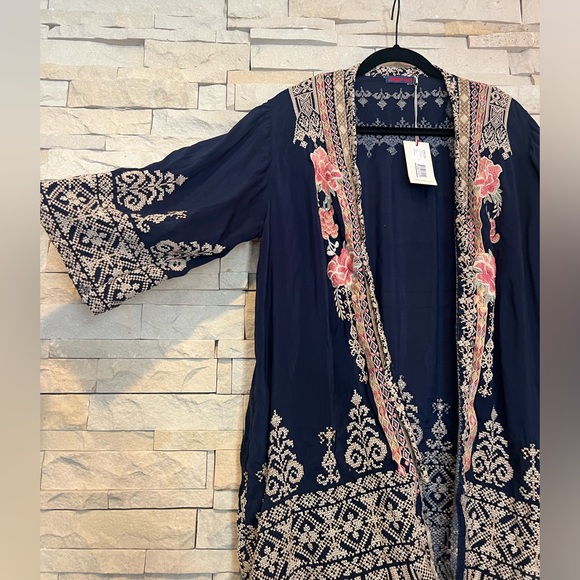 Johnny Was EUC Helena Kimono, Floral Embroidered size Medium - Picture 3 of 13